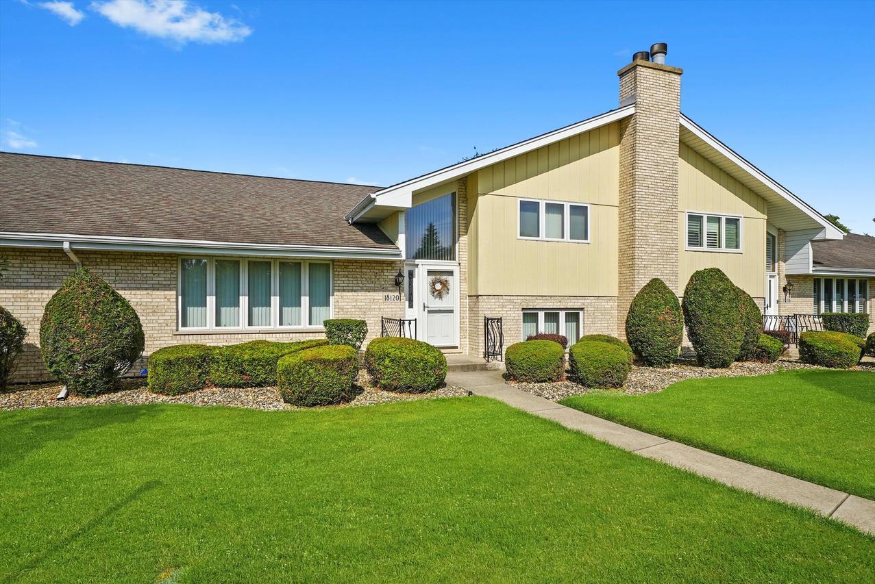 18120 John Charles Dr., Orland Park, IL 60467