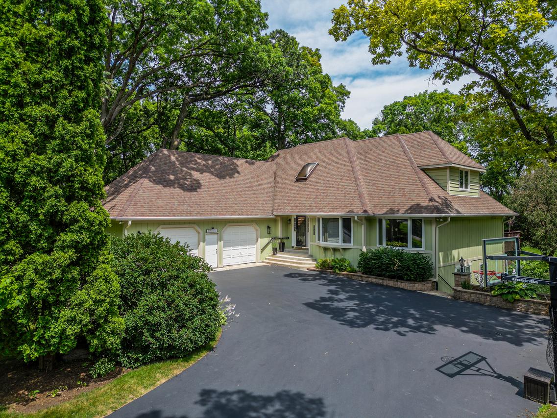 28W520 Pamela Ct., West Chicago, IL 60185