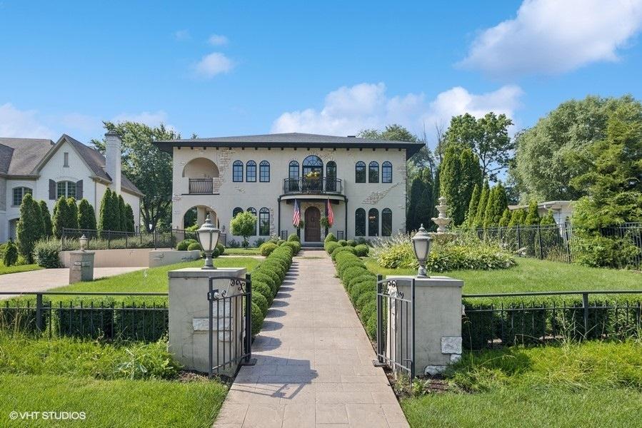 818 W 58th St., Hinsdale, IL 60521