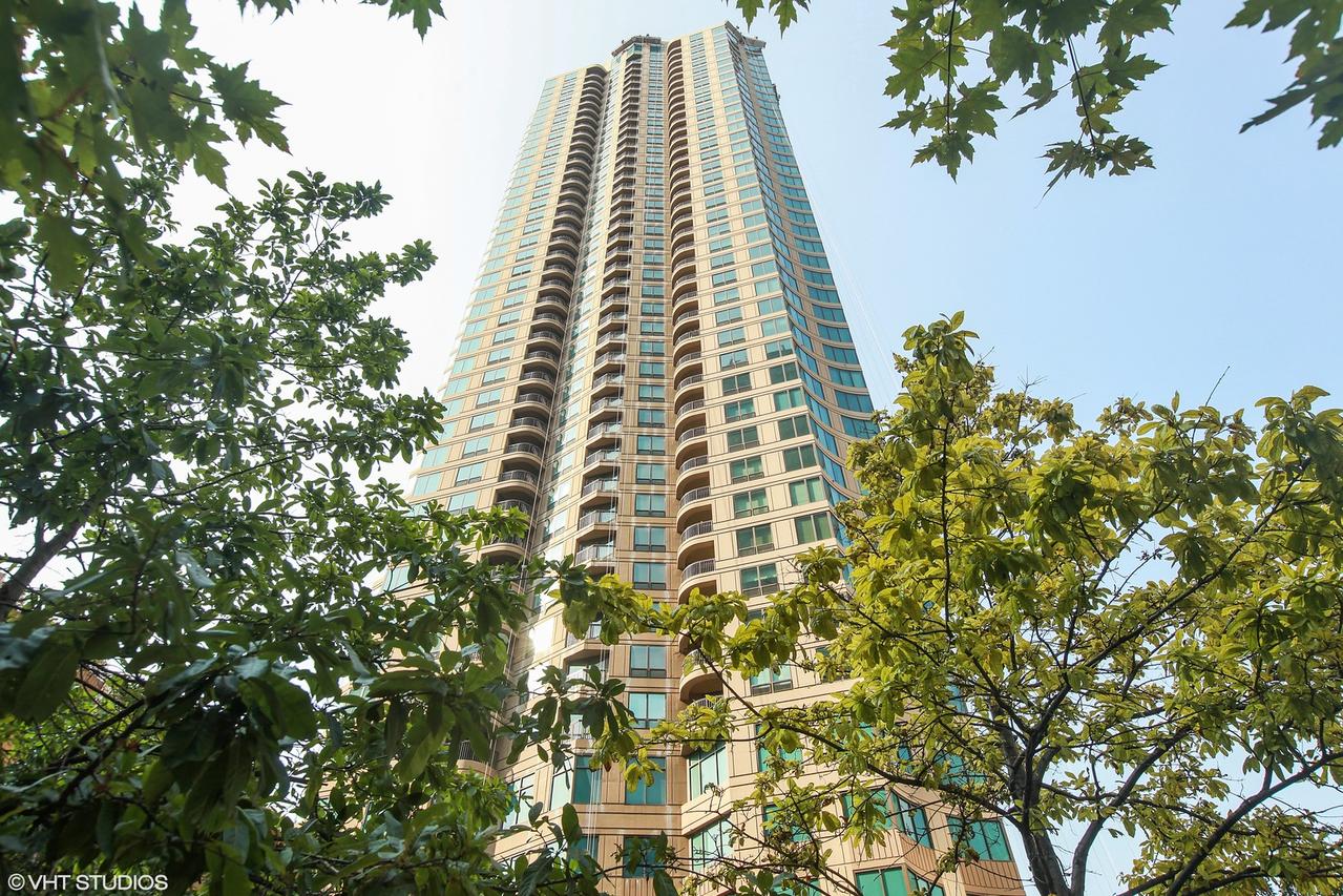 400 N Lasalle Dr. #3706, Chicago, IL 60654