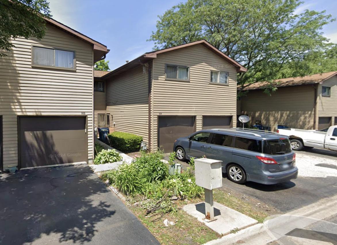 164 S Ruga Ct., Addison, IL 60101