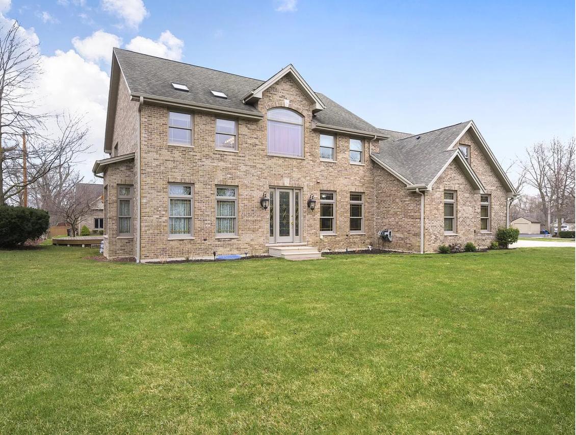 115 E Woodlawn Rd., New Lenox, IL 60451