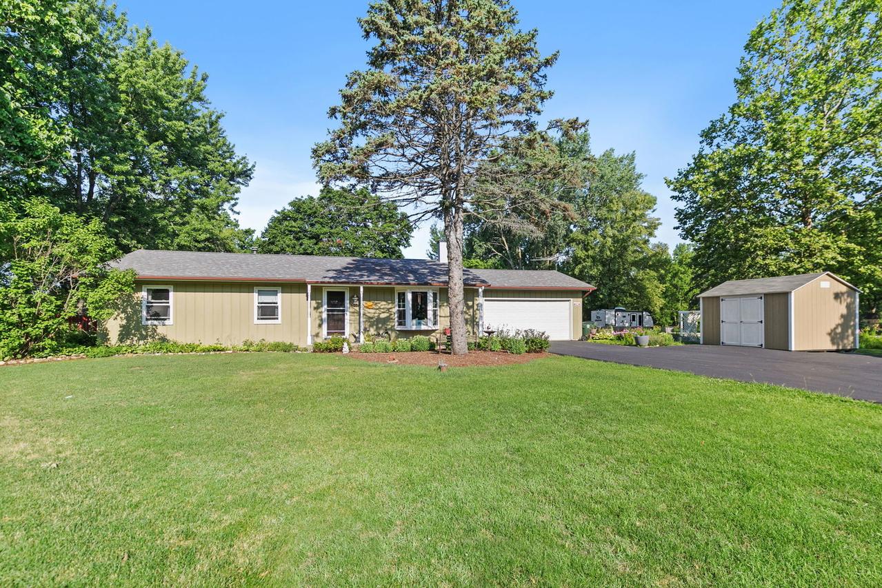 14N392 Coombs Rd., Elgin, IL 60124