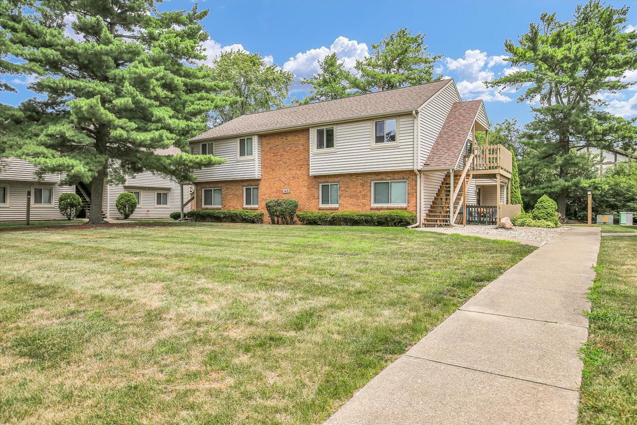 1613 Lyndhurst Dr. #F, Savoy, IL 61874
