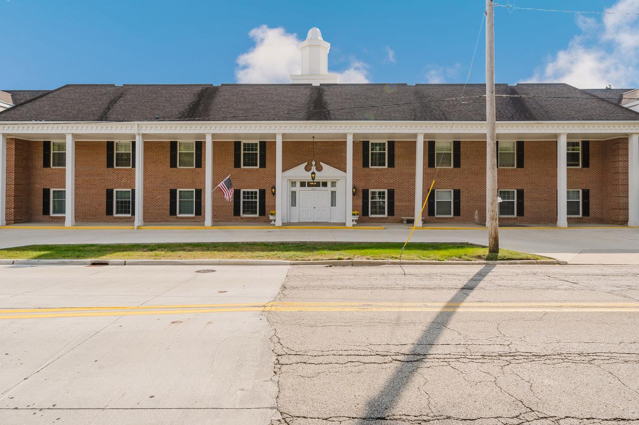 602 S Mercer Ave. #111, Bloomington, IL 61701