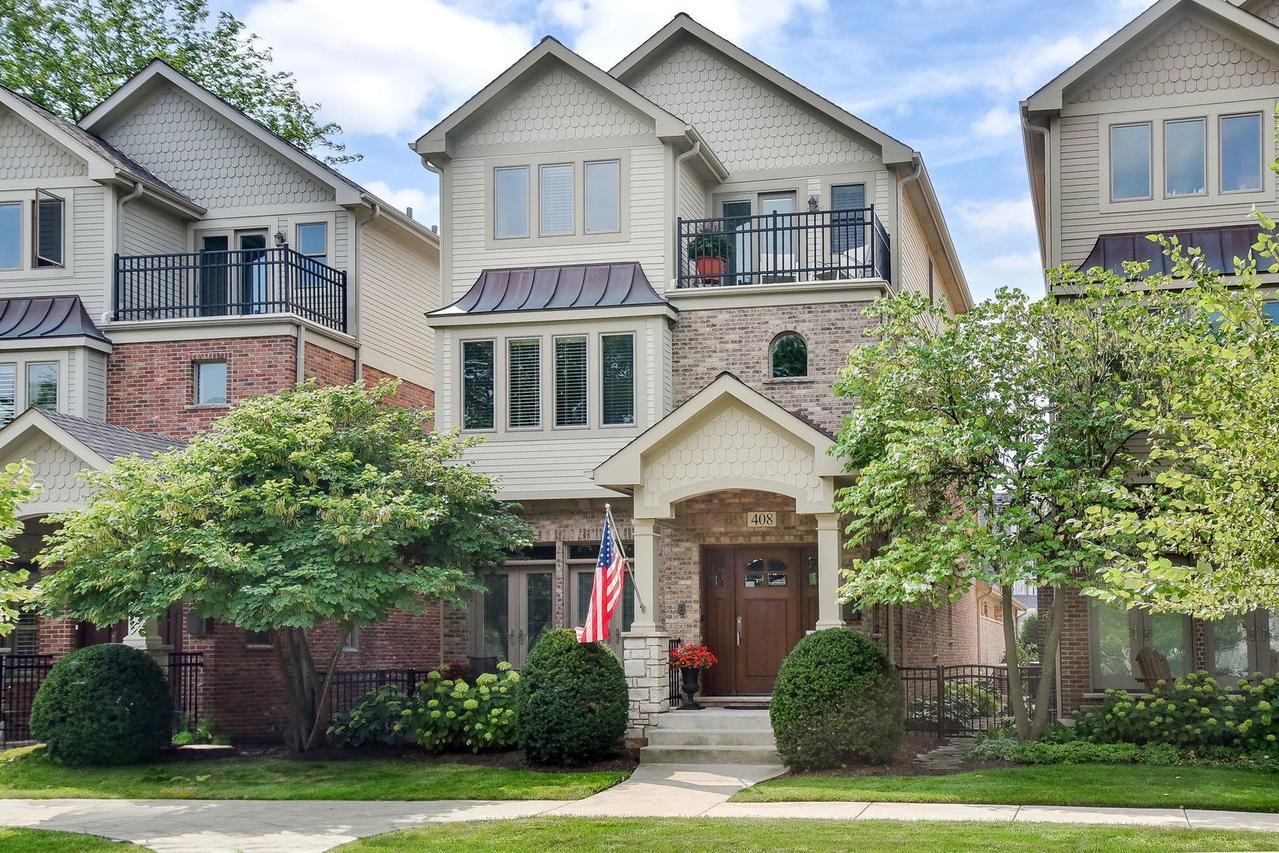 408 W Seminary Ave., Wheaton, IL 60187