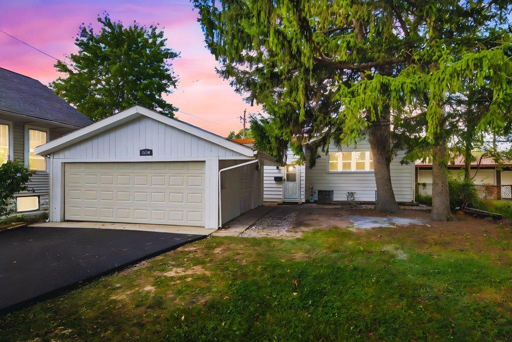 2330 121st St., Blue Island, IL 60406