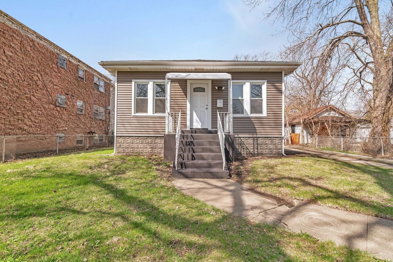 13916 S Dearborn St., Riverdale, IL 60827
