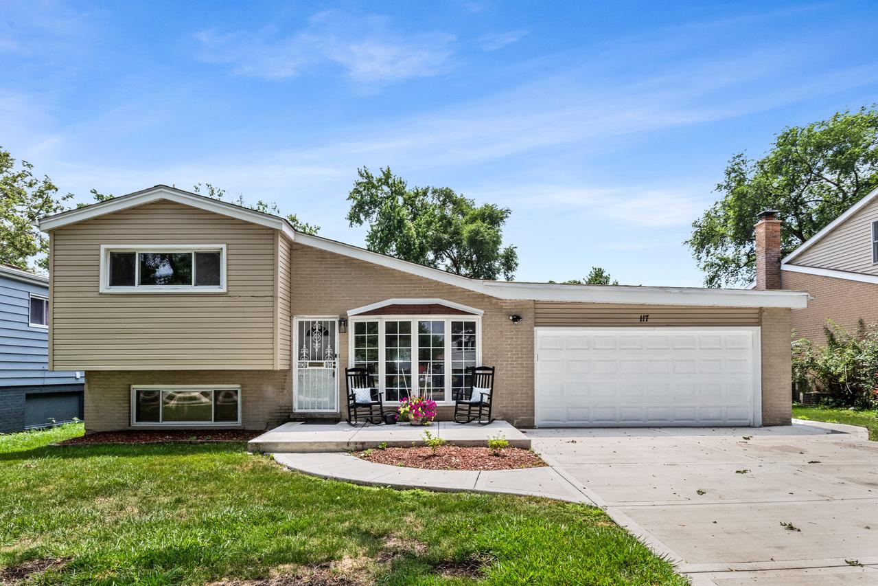 117 E Vermont St., Villa Park, IL 60181