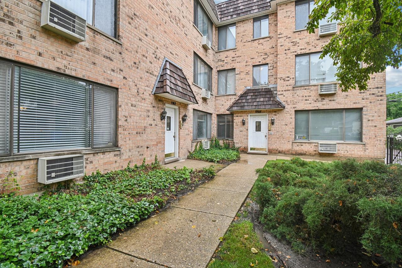 1762 W Highland Ave. #104, Chicago, IL 60660