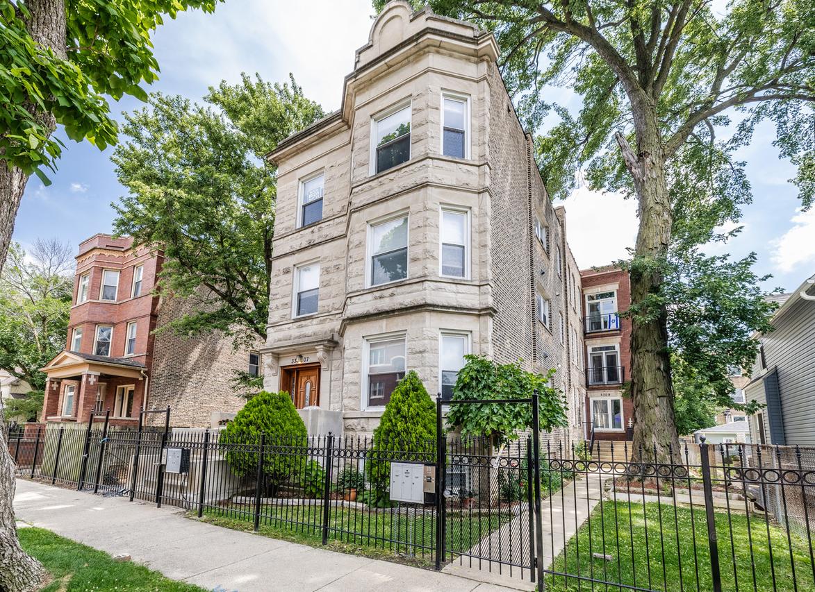 3309 W Dickens Ave. #B, Chicago, IL 60647