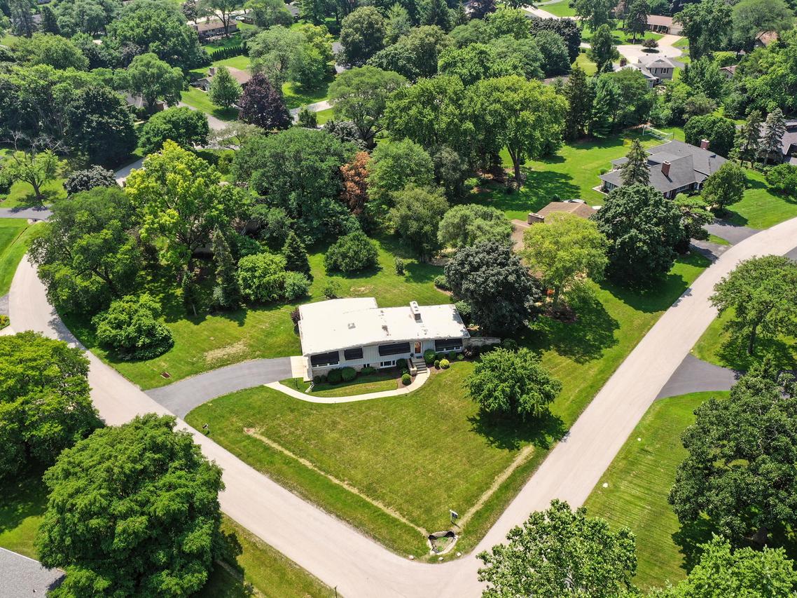 347 Park Dr., Palatine, IL 60067