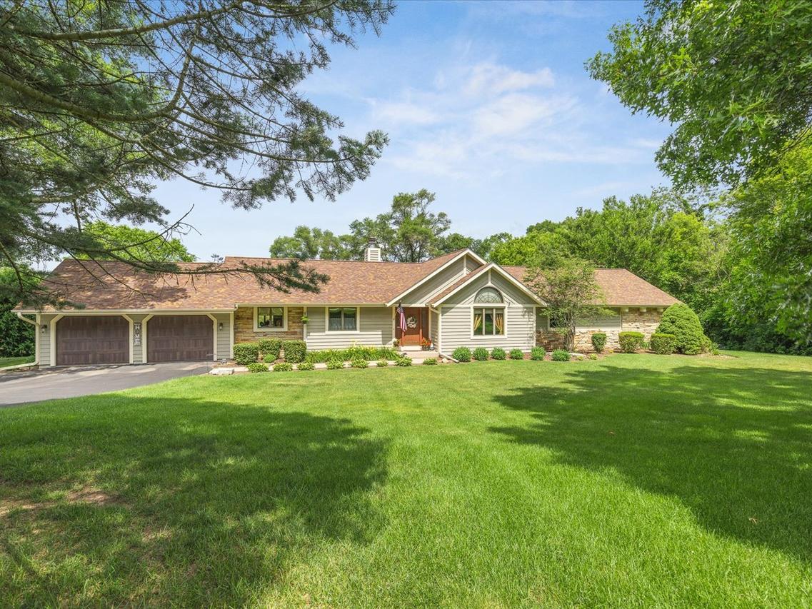 12828 Menominee Tr., Roscoe, IL 61073