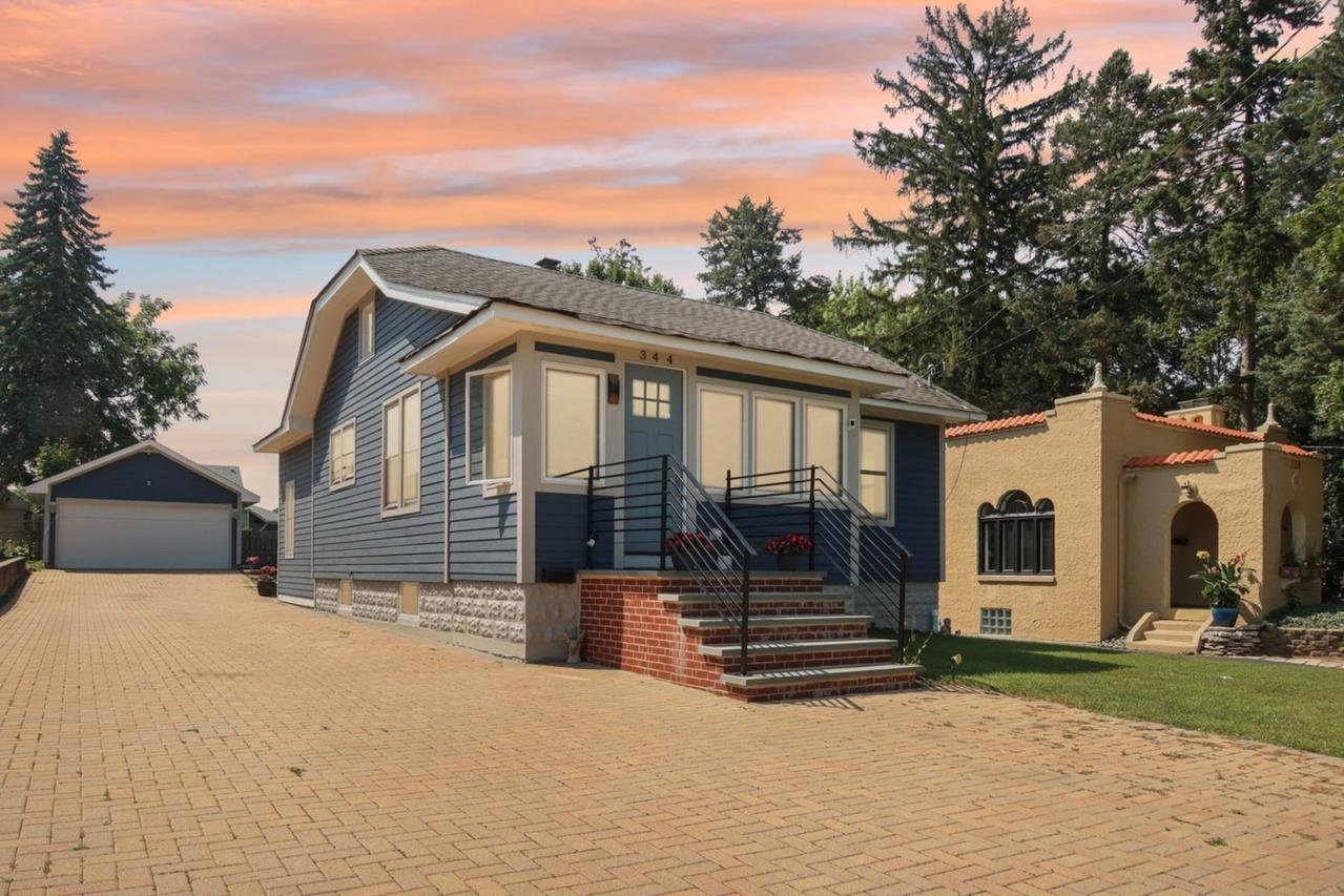 344 S Lake St., Grayslake, IL 60030