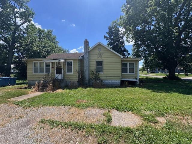 203 N Center St., Colfax, IL 61728