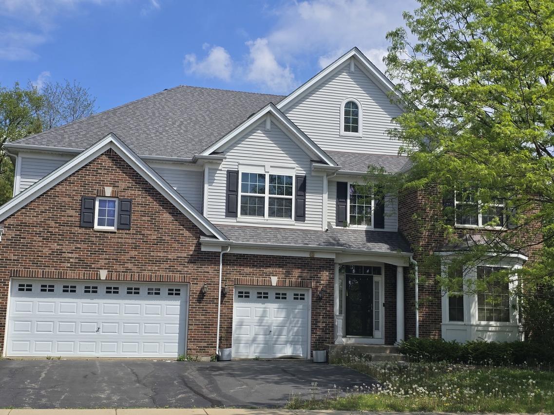 2221 Edgartown Ln., Hoffman Estates, IL 60192