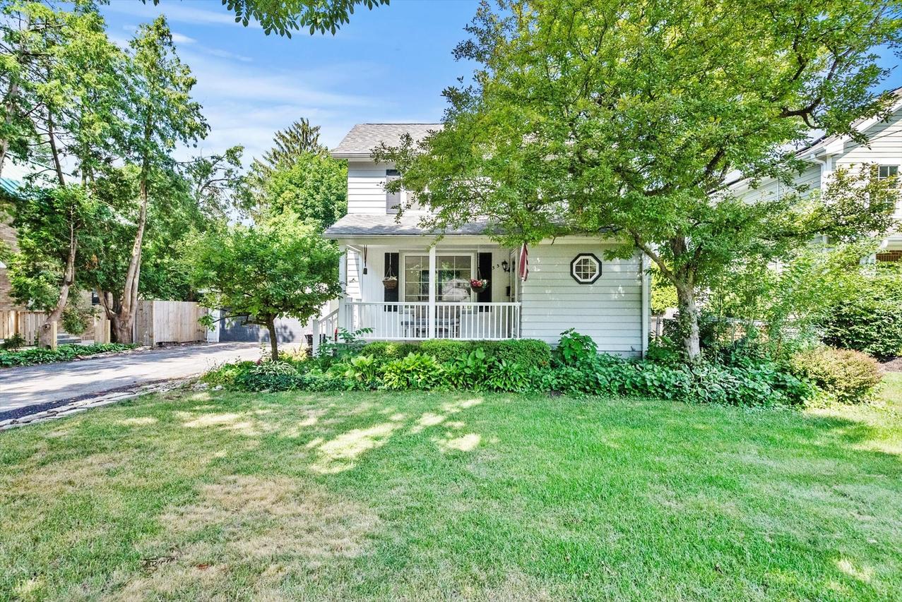 338 N Benton St., Palatine, IL 60067