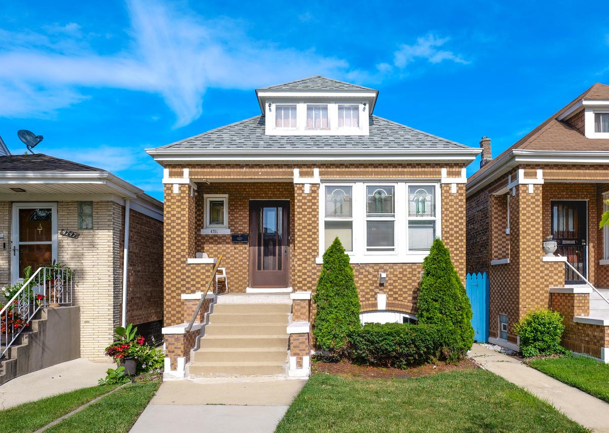 4751 S Hamlin Ave., Chicago, IL 60632