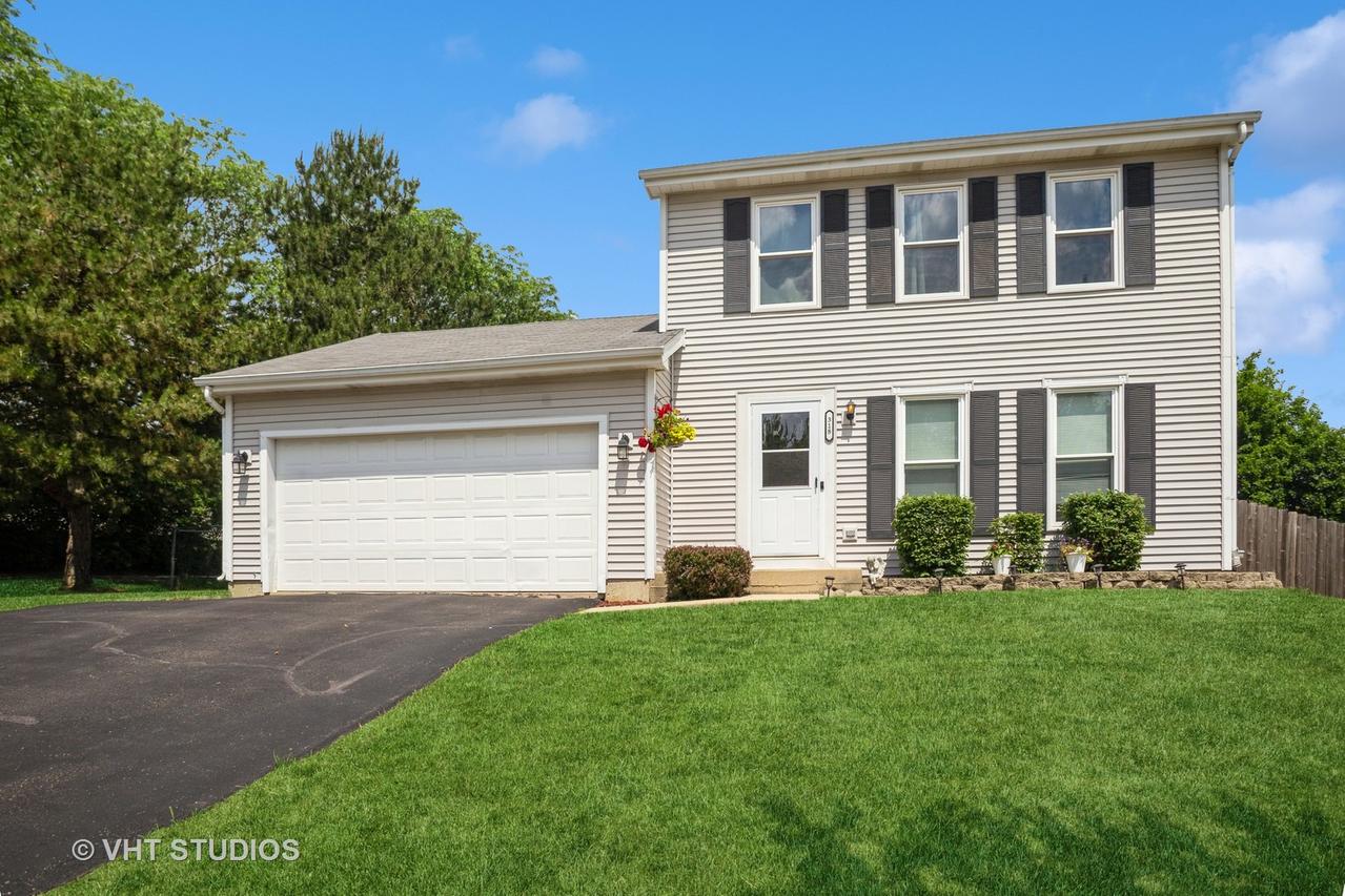 318 Chrisman Dr., Streamwood, IL 60107