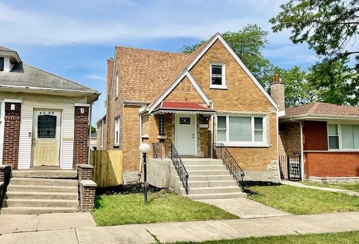 9302 S Eberhart Ave., Chicago, IL 60619