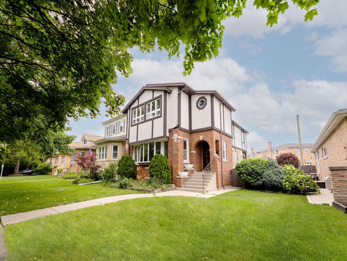 6527 N Onarga Ave., Chicago, IL 60631