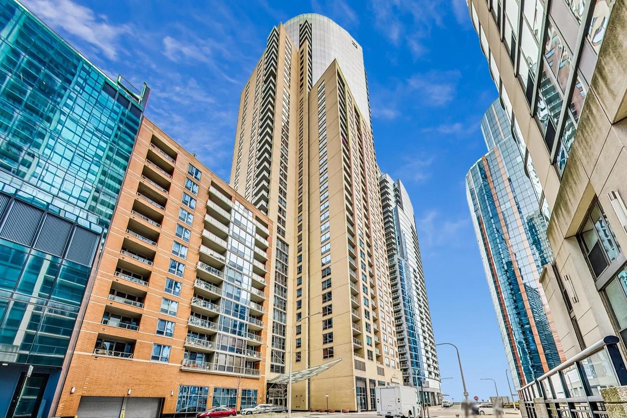 420 E Waterside Dr. #3410, Chicago, IL 60601