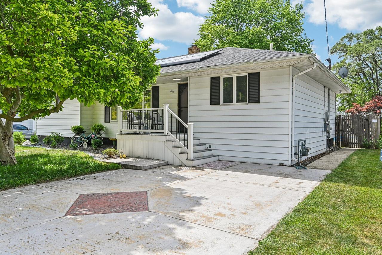 412 E South St., Peotone, IL 60468