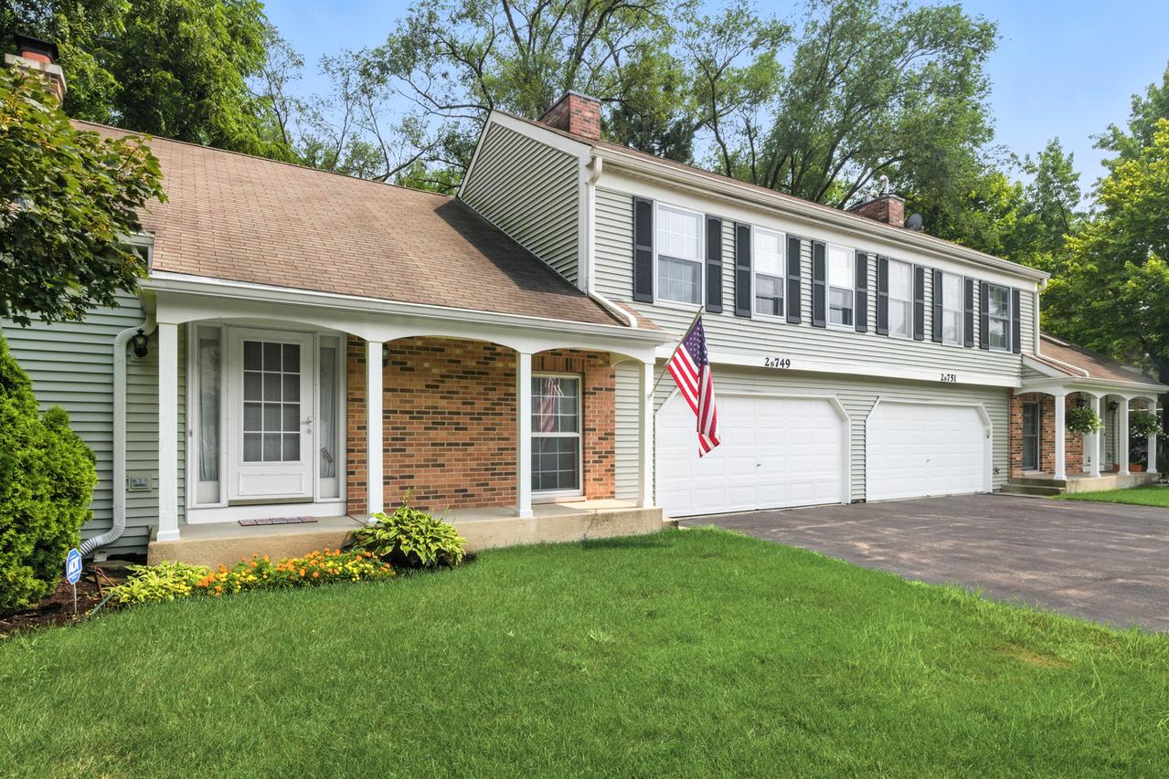 2S749 Grove Ln., Warrenville, IL 60555