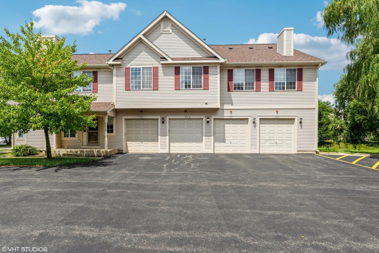 601 Fox Ridge Dr., Fox Lake, IL 60020