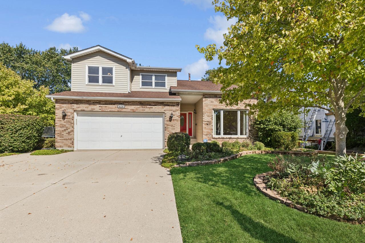 4176 Blackstone Ave., Gurnee, IL 60031