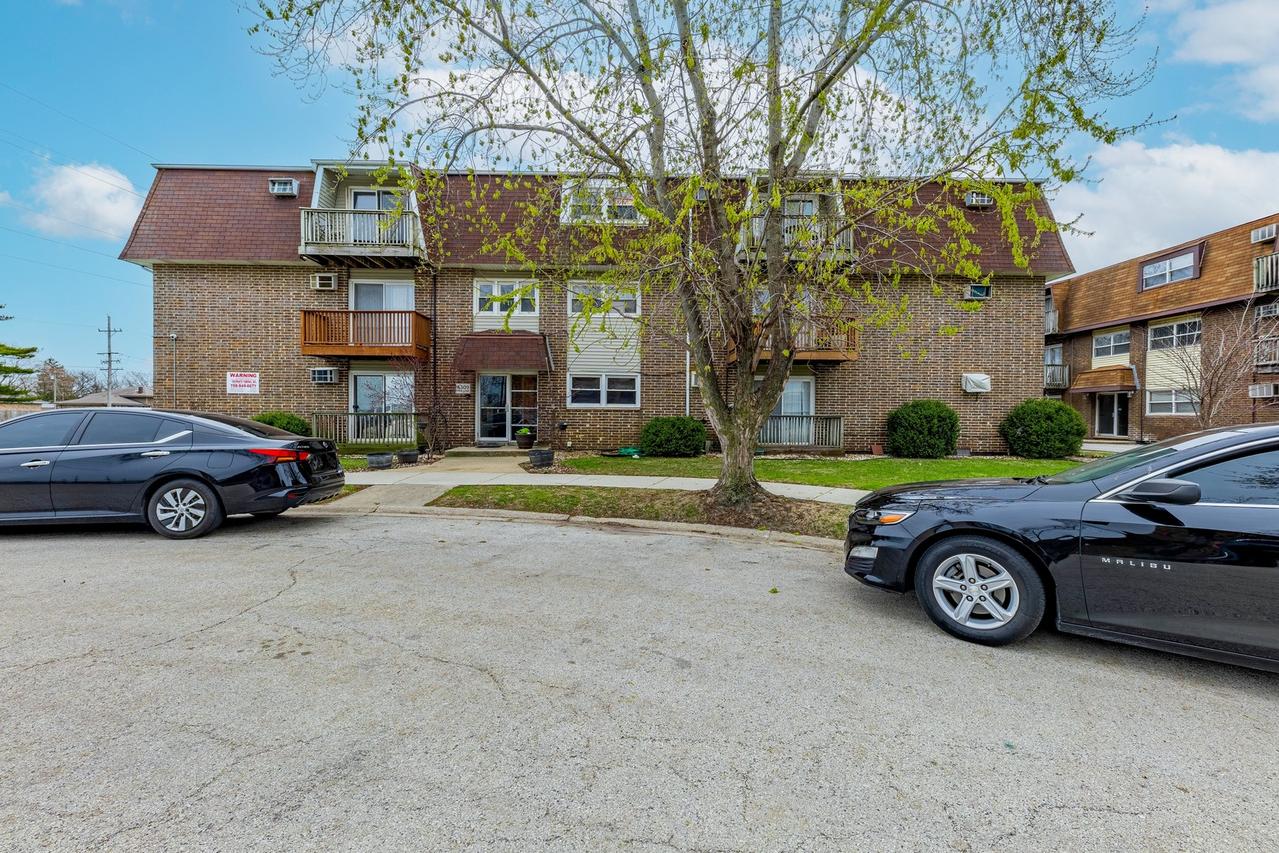 4309 W Park Lane Dr. #2B, Alsip, IL 60803