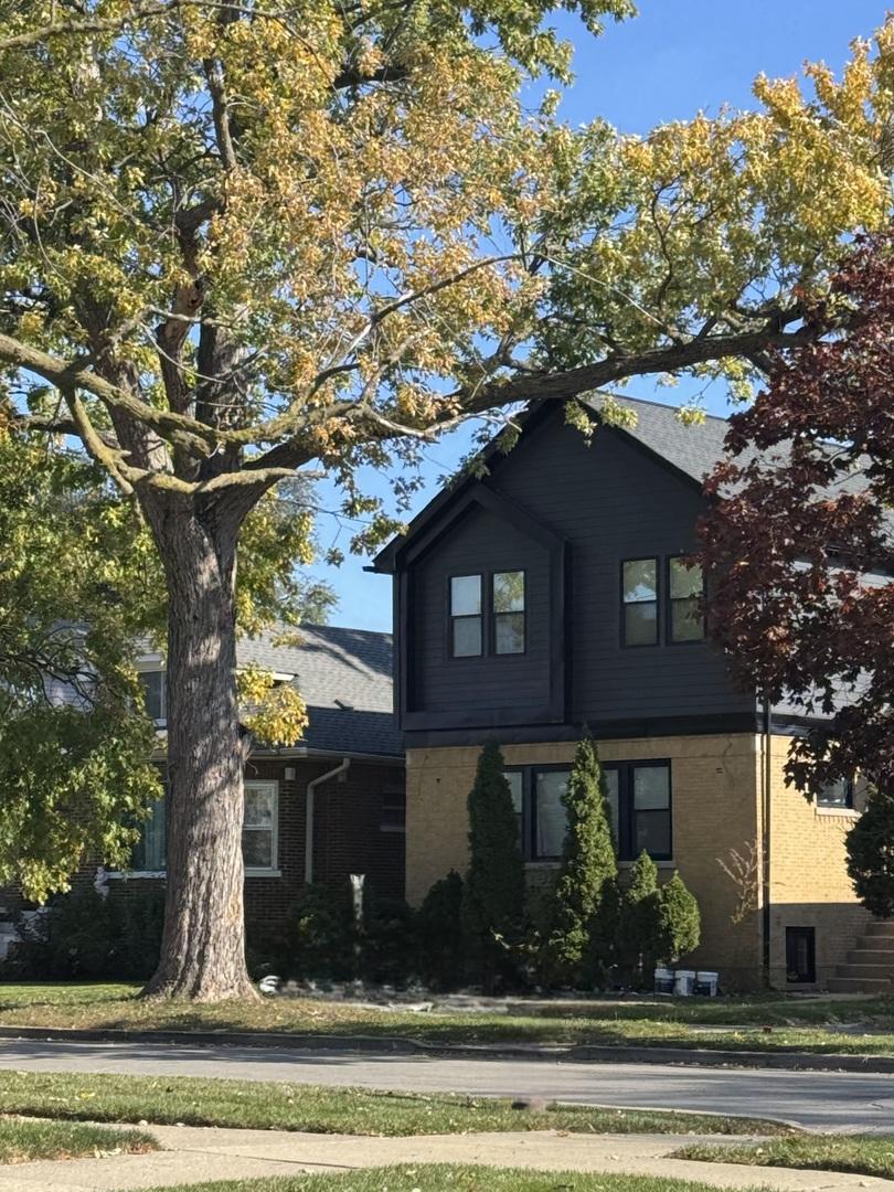 2035 S 11th Ave., Maywood, IL 60153