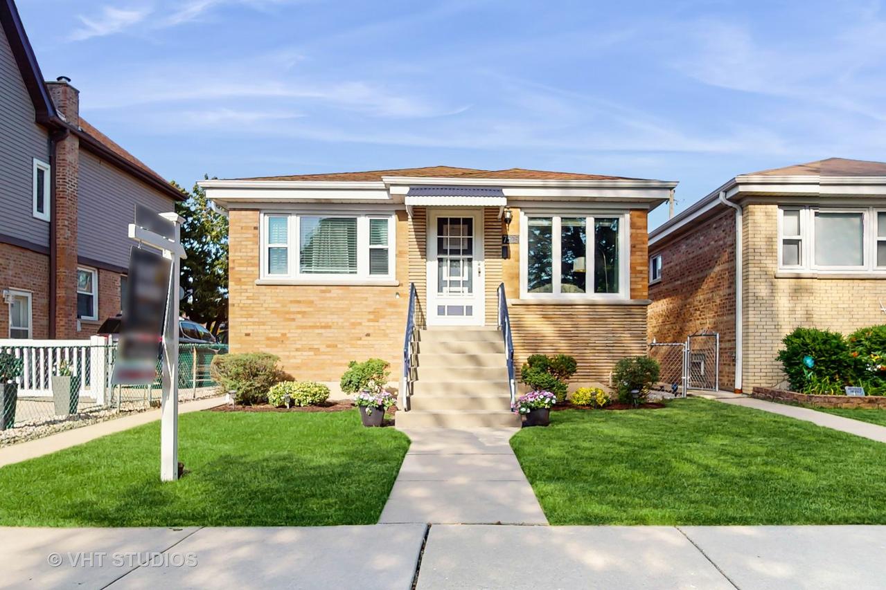 7525 N Overhill Ave., Chicago, IL 60631