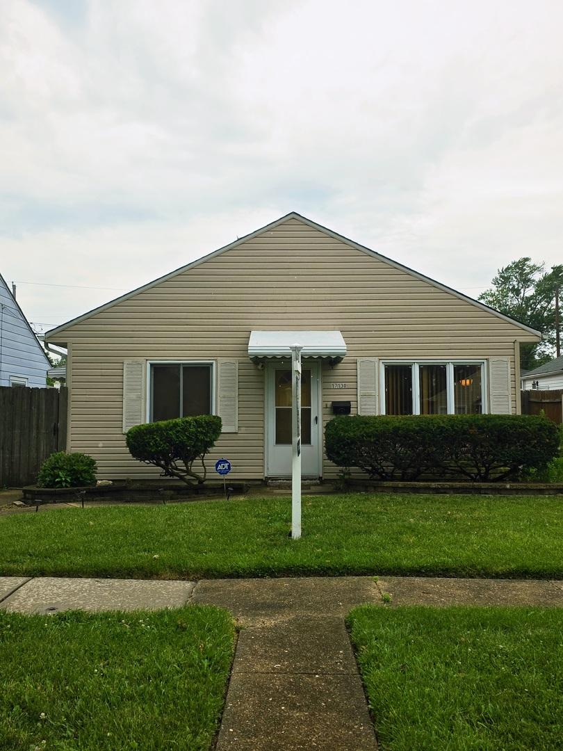 17130 Park Ave., Lansing, IL 60438