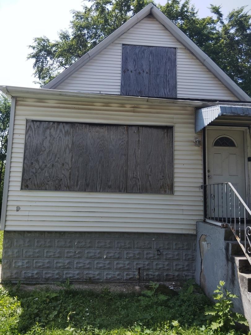 11536 S La Salle St., Chicago, IL 60628