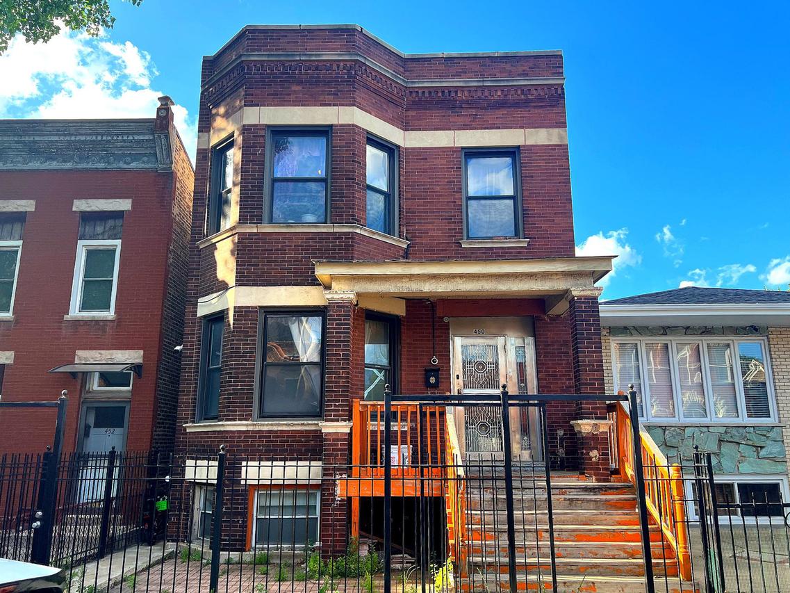 450 W 29th St., Chicago, IL 60616