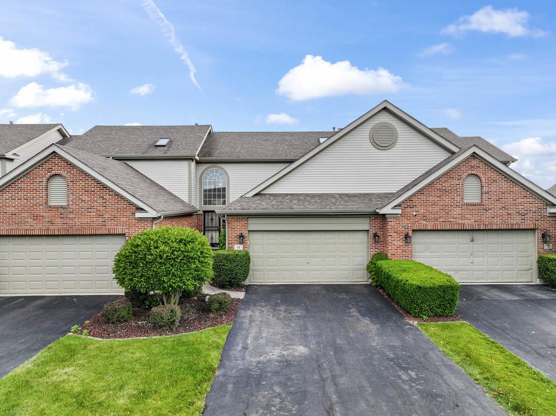 14 Corinth Ct., Tinley Park, IL 60477