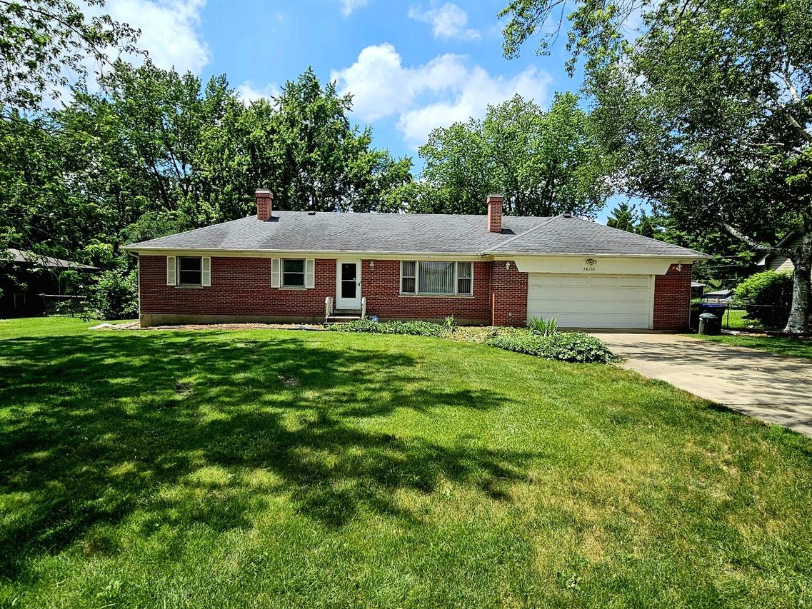 3N736 Locust Ave., West Chicago, IL 60185