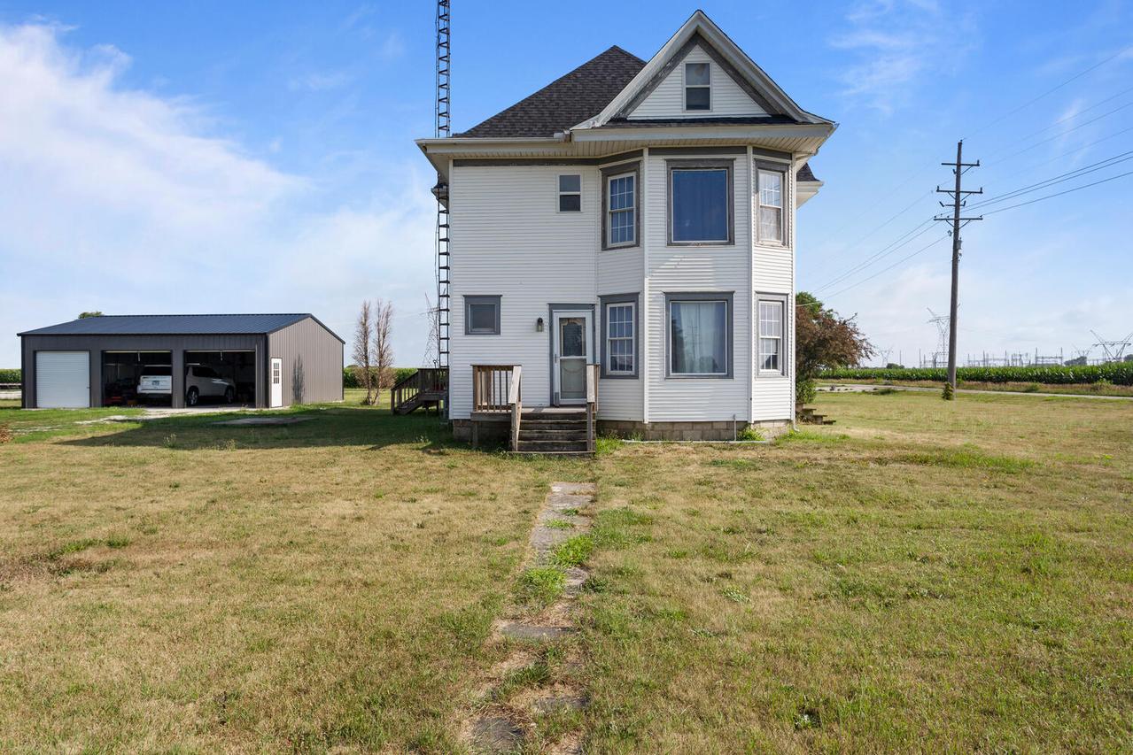 14373 N 1700 East Rd., Pontiac, IL 61764