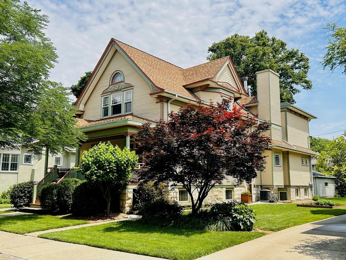 550 N Marion St., Oak Park, IL 60302