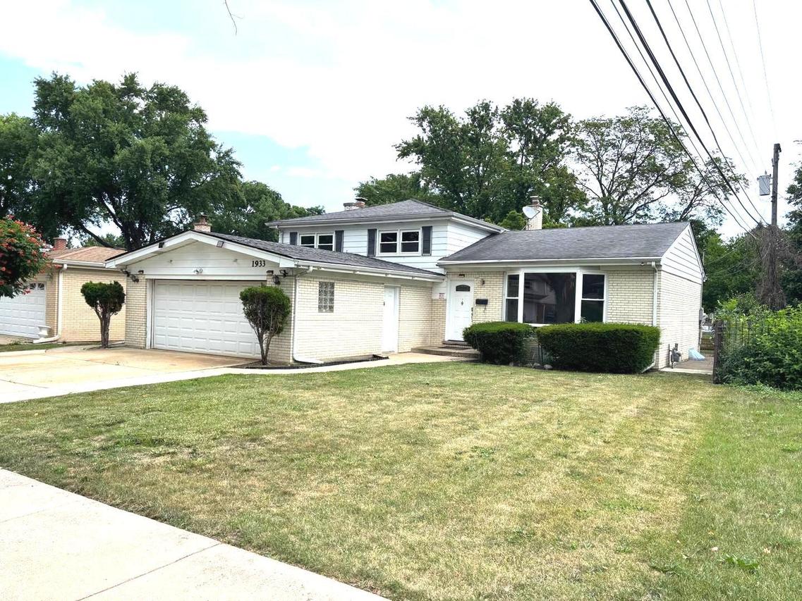 1933 Birch St., Des Plaines, IL 60018