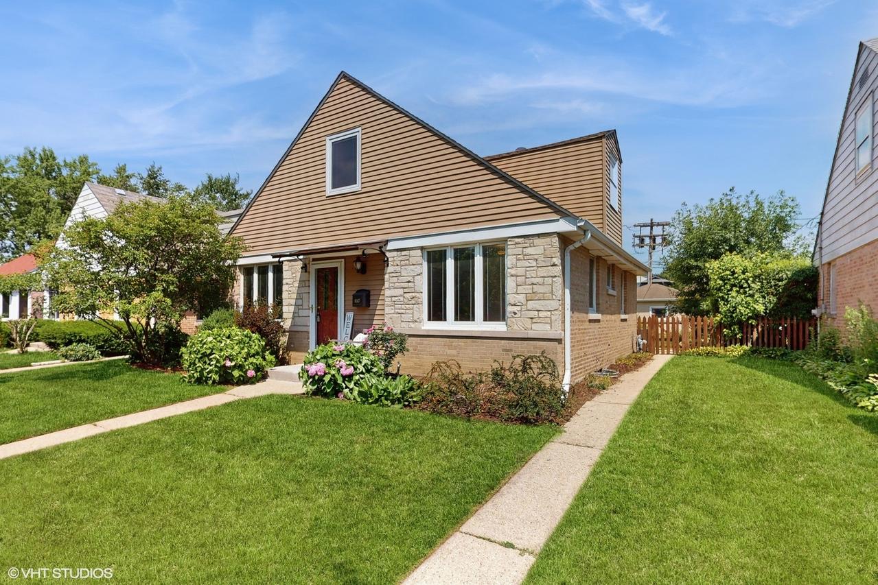 8147 Laramie Ave., Skokie, IL 60077