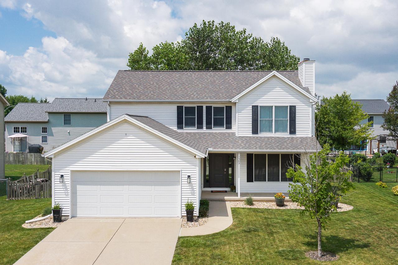 1503 Bear Creek Dr., Bloomington, IL 61704