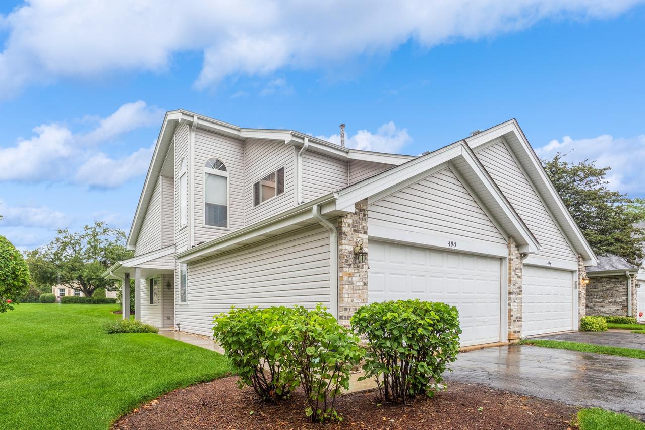 498 Stone Gate Cir., Schaumburg, IL 60193