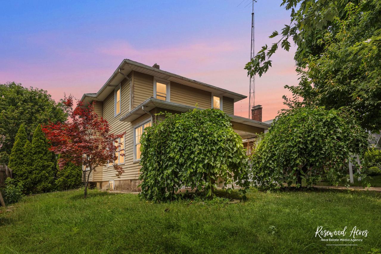 435 S Poplar Ave., Kankakee, IL 60901
