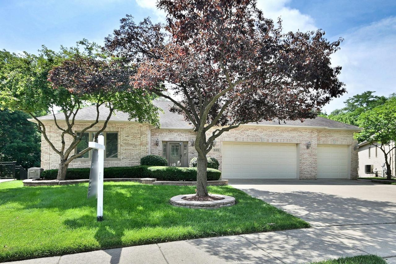 121 Rose Dr., Bloomingdale, IL 60108