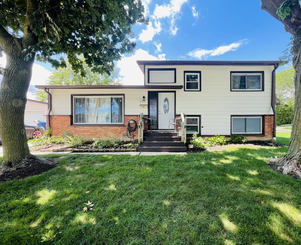 2001 Devonshire Rd., Waukegan, IL 60087
