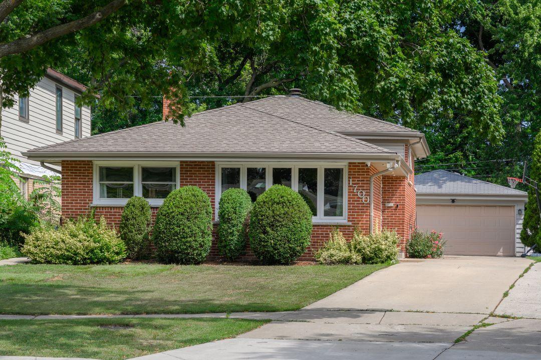 1700 Marvin Pkwy., Park Ridge, IL 60068