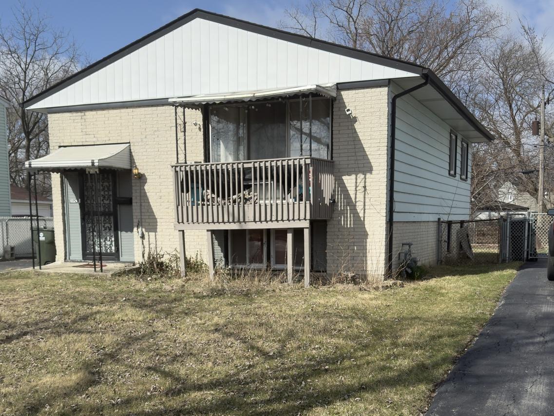 16524 Park Ave., Markham, IL 60428