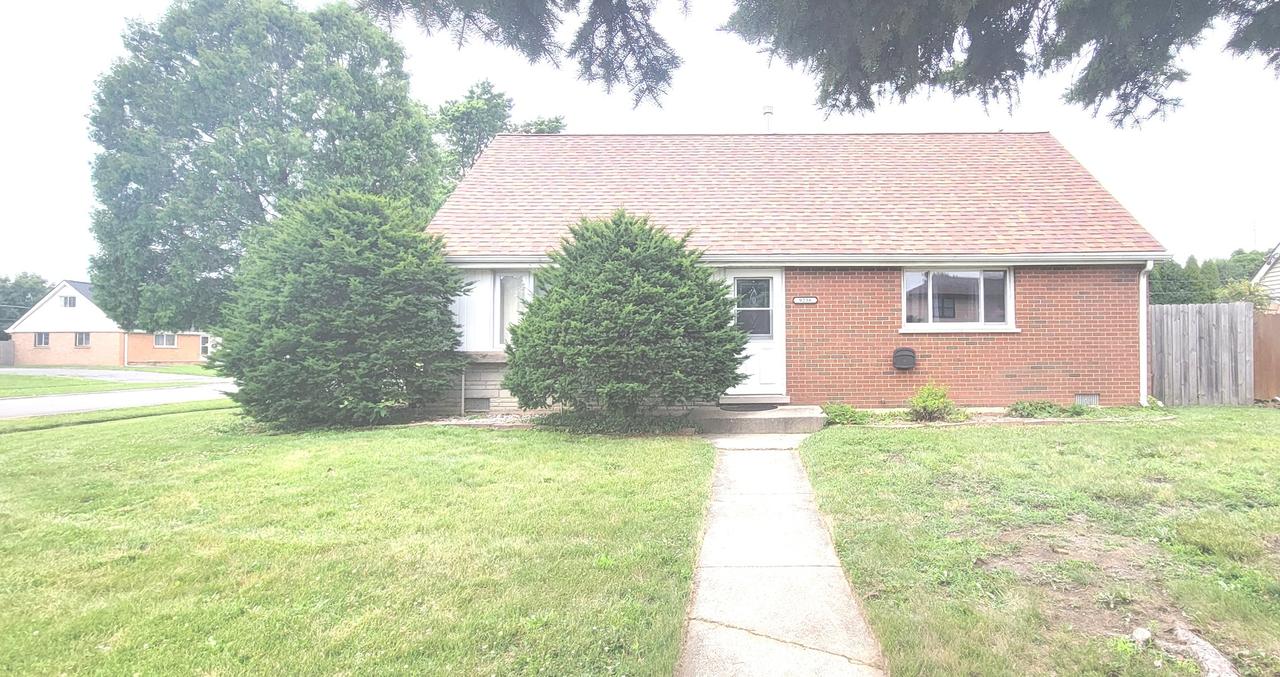 9236 Stanford Dr., Bridgeview, IL 60455